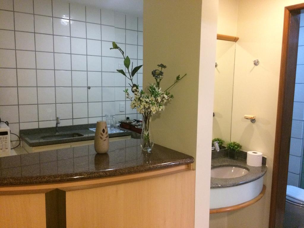 Apart Quartier Latin Hotel Vitoria Bagian luar foto