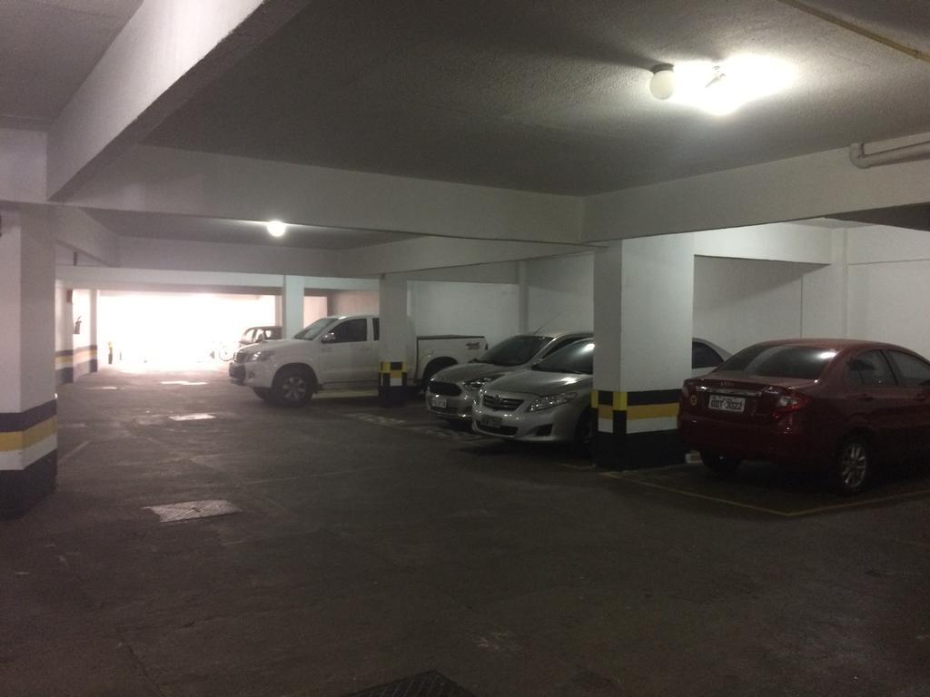 Apart Quartier Latin Hotel Vitoria Bagian luar foto