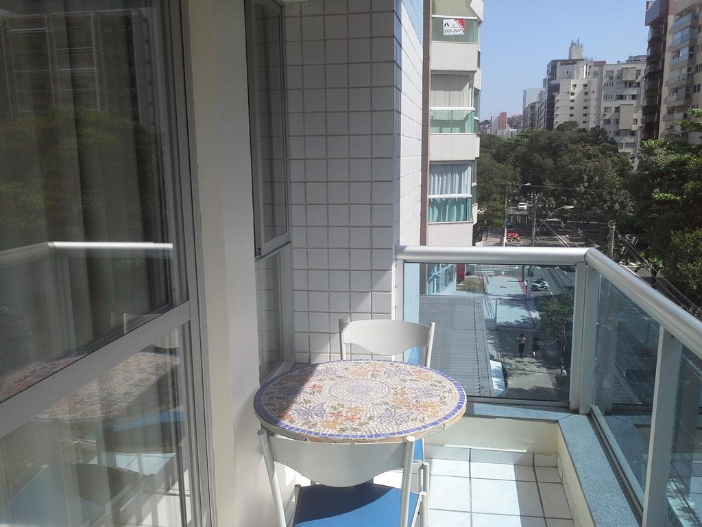 Apart Quartier Latin Hotel Vitoria Bagian luar foto