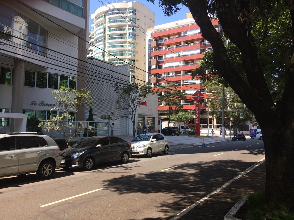 Apart Quartier Latin Hotel Vitoria Bagian luar foto