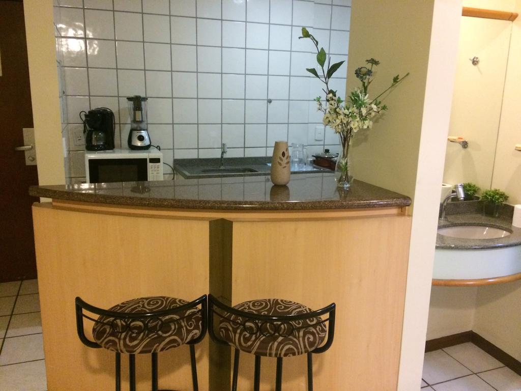 Apart Quartier Latin Hotel Vitoria Bagian luar foto