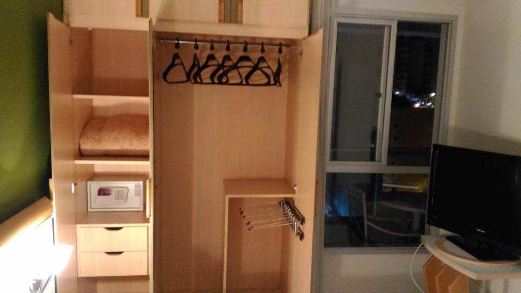 Apart Quartier Latin Hotel Vitoria Bagian luar foto