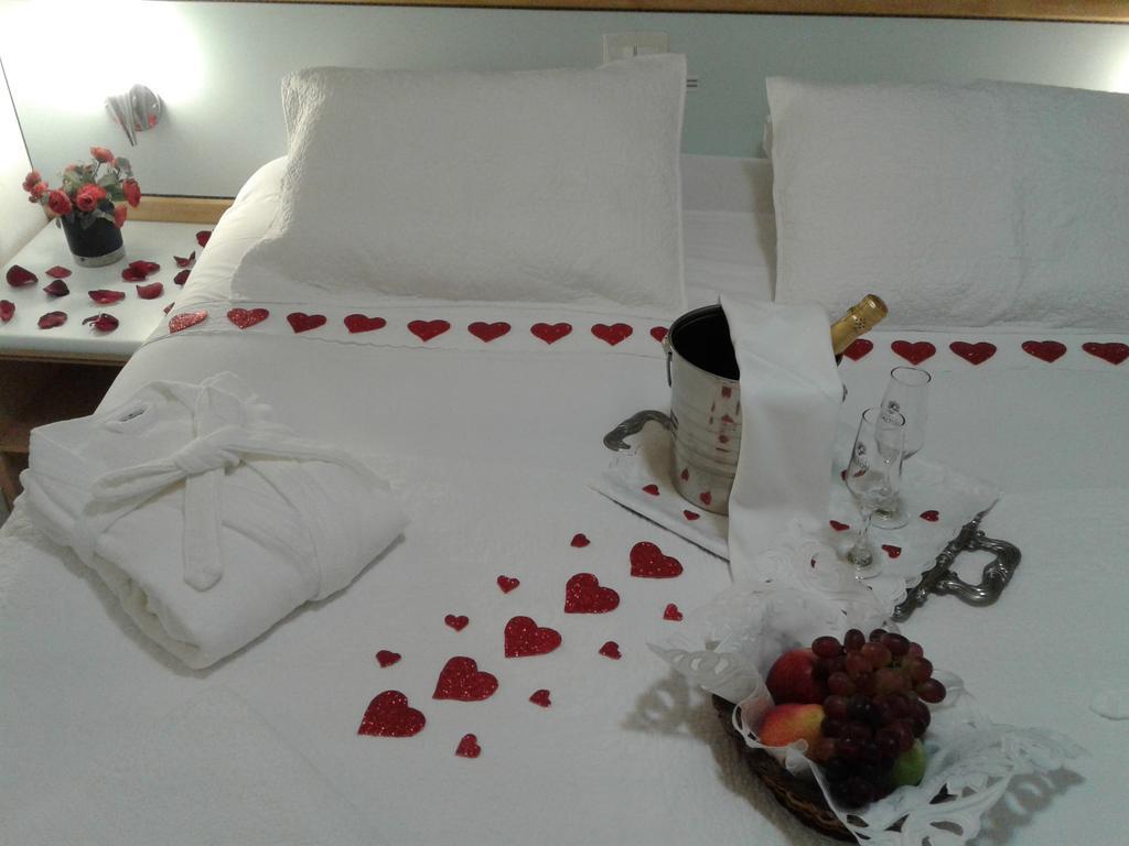 Apart Quartier Latin Hotel Vitoria Bagian luar foto