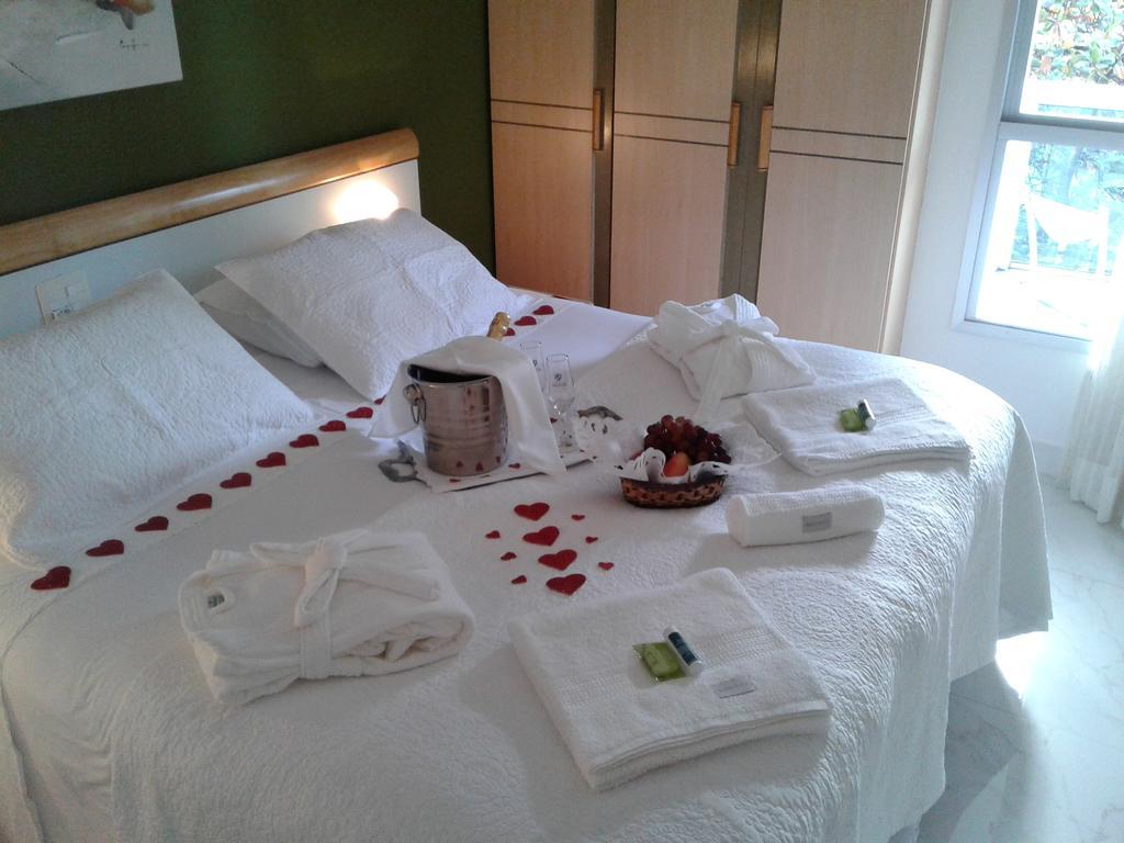 Apart Quartier Latin Hotel Vitoria Bagian luar foto