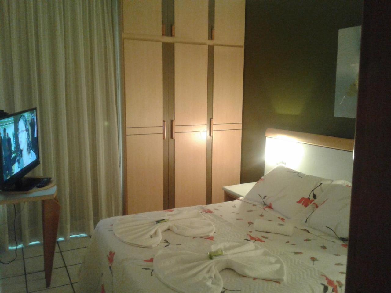 Apart Quartier Latin Hotel Vitoria Bagian luar foto
