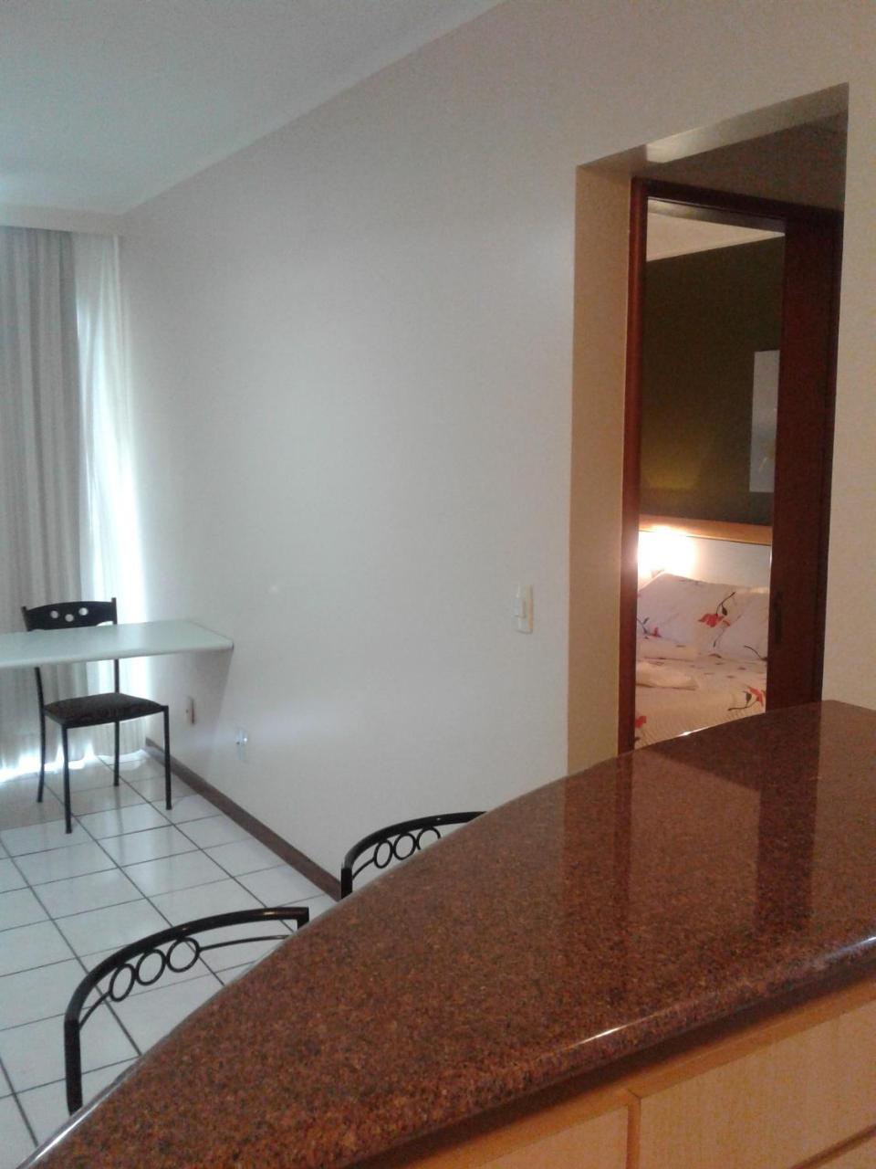 Apart Quartier Latin Hotel Vitoria Bagian luar foto