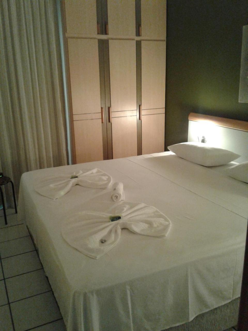 Apart Quartier Latin Hotel Vitoria Bagian luar foto