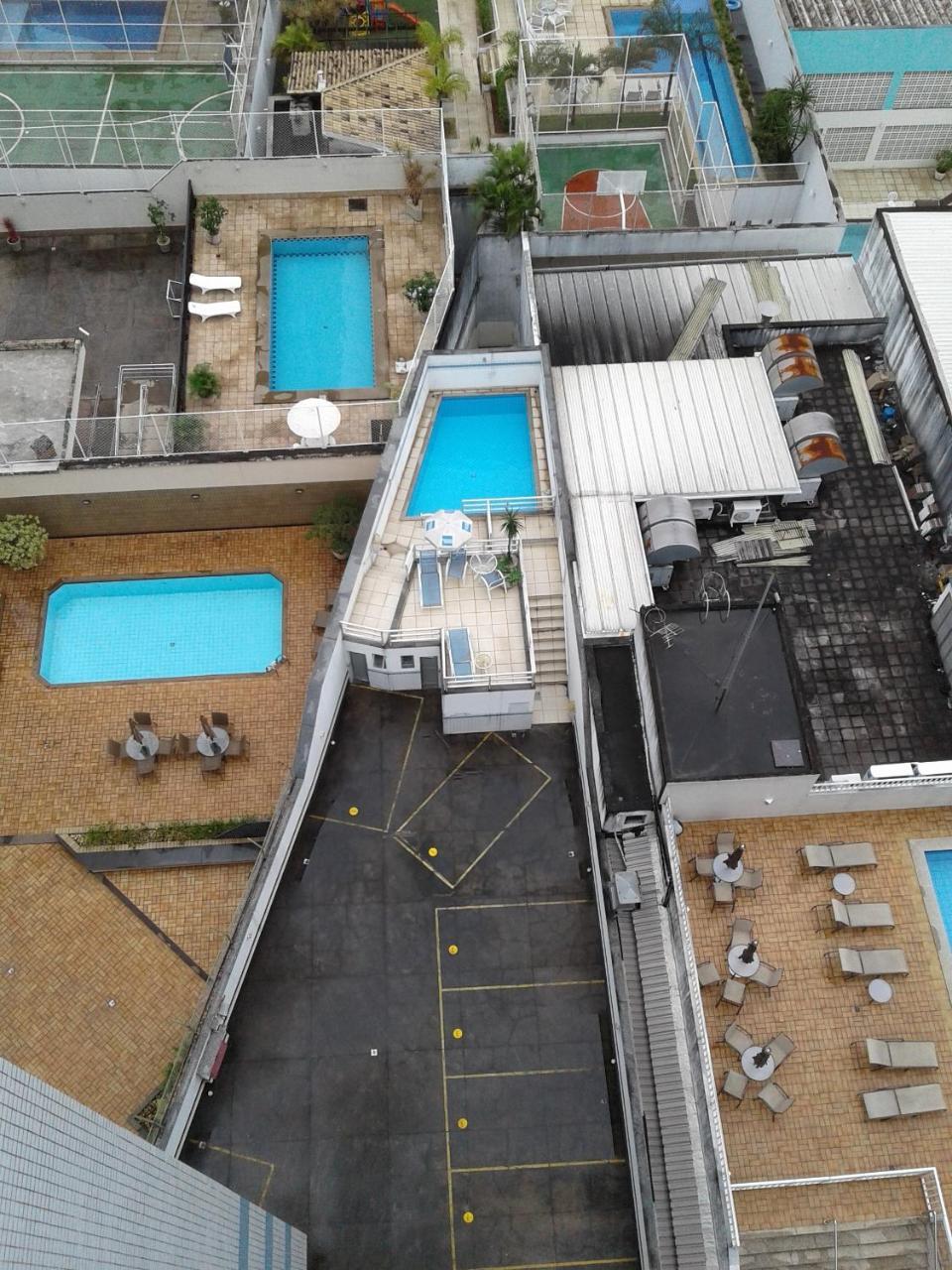 Apart Quartier Latin Hotel Vitoria Bagian luar foto