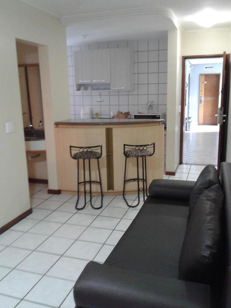 Apart Quartier Latin Hotel Vitoria Bagian luar foto