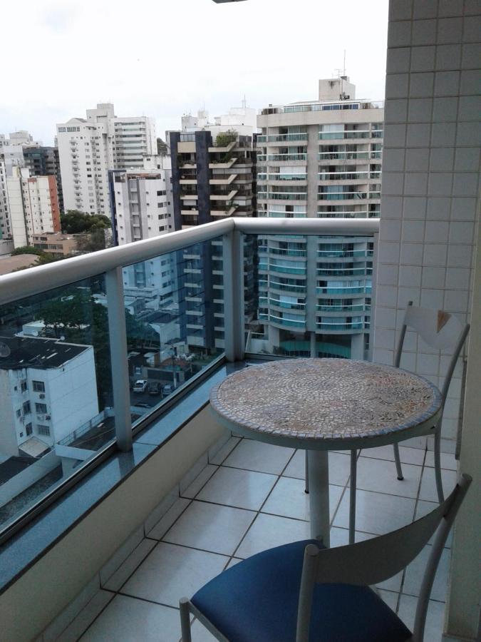 Apart Quartier Latin Hotel Vitoria Bagian luar foto